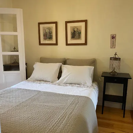 Pasteleiro House Apartment *